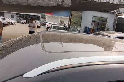 Hongqi HS3