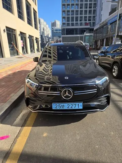 Mercedes-Benz EQB