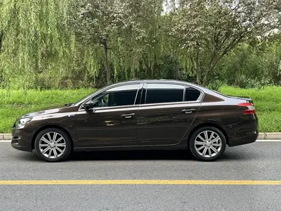 Peugeot 408