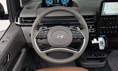 Hyundai Staria