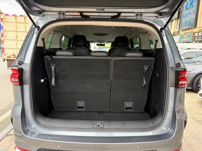 Roewe iMAX8