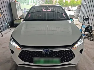 BYD e2