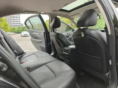 Infiniti Q50L