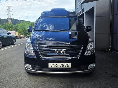 Hyundai Starex