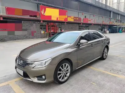 Toyota Reiz