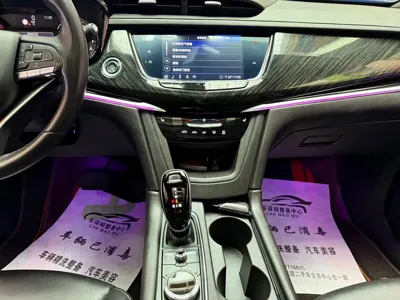 Cadillac XT6