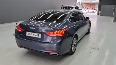Hyundai Genesis