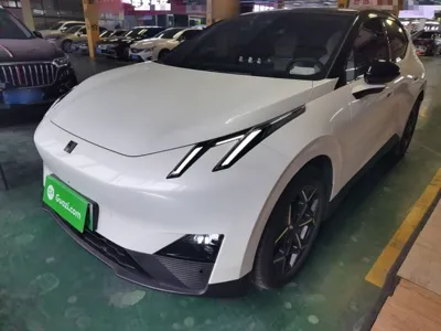 Lynk & Co Z20