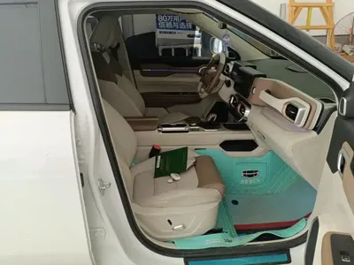 Geely ICON
