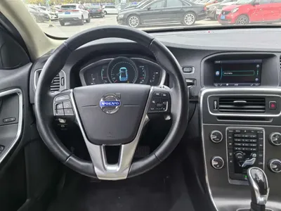 Volvo S60 (Import)