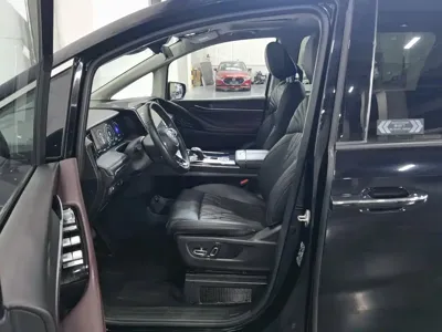 GAC Motor Trumpchi M8