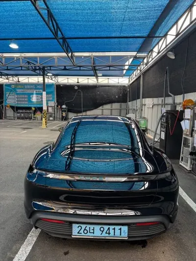 Porsche Taycan