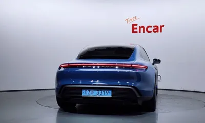 Porsche Taycan