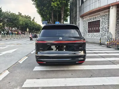Nio ES8