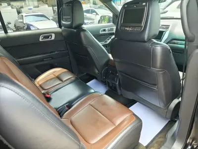 Ford Explorer (Import)