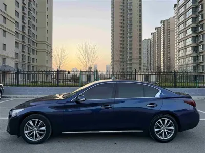 Infiniti Q50L