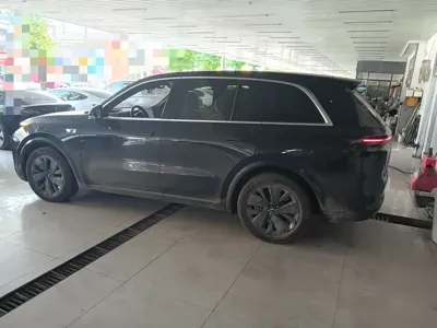 Li Auto Li L8