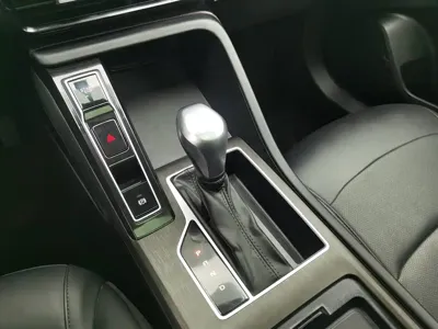 Roewe i5