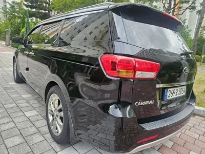 Kia Canival