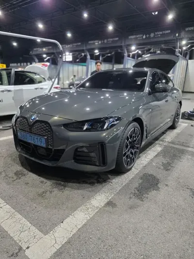 BMW i4
