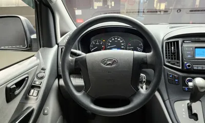Hyundai Starex