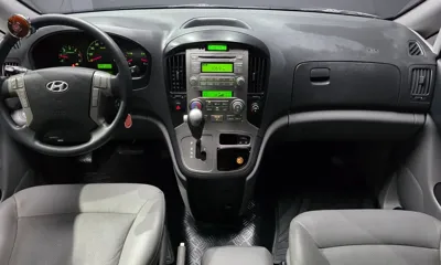 Hyundai Starex