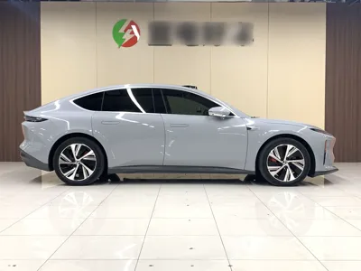 Nio ET5