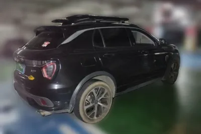 Lynk & Co 01