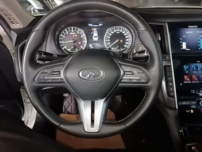 Infiniti Q50L