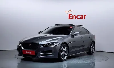 Jaguar XE