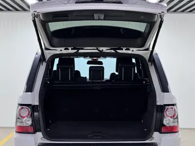 Land Rover Sport