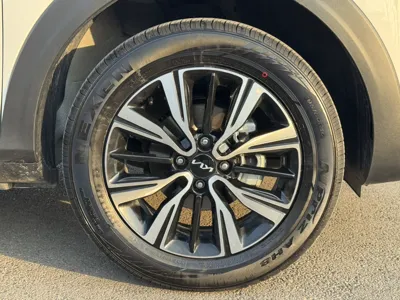 Kia kx1 Stonic