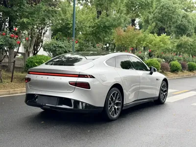 Xpeng P7