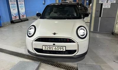MINI Cooper Convertible