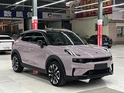 Lynk & Co 06
