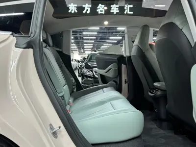 Nio ET5