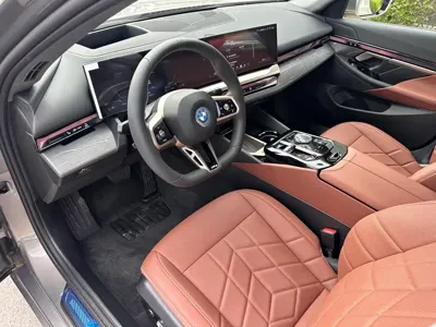 BMW i5