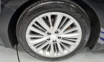 Hyundai Aslan