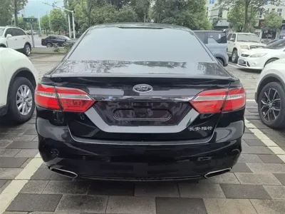 Ford Taurus