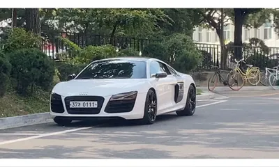 Audi R8