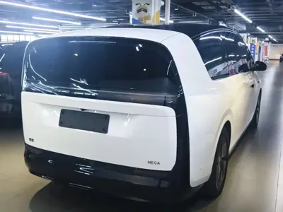 Li Auto Li MEGA