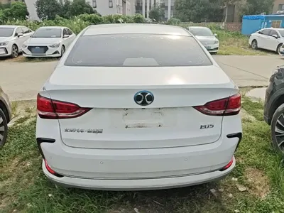 BAIC EU5