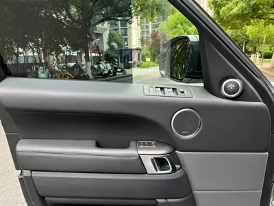 Land Rover Sport