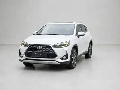 Toyota Yaris L