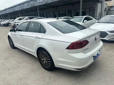 Volkswagen Lamando
