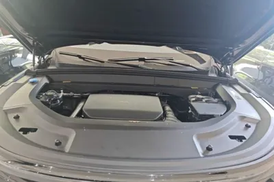 Li Auto L8