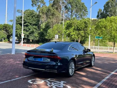 Audi A7L