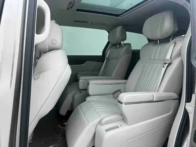 Roewe iMAX8