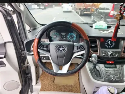 JAC Refine M5