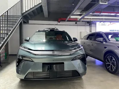 BYD 唐L